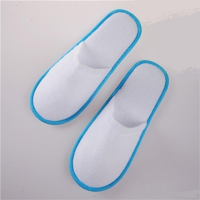Plain 27cm*10.0cm 28cm*10.5cm Non Woven Disposable Hotel Slippers